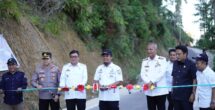 Bupati Luwu Dampingi Gubernur Sulsel Resmikan Ruas Jalan Bonglo-Pantilang